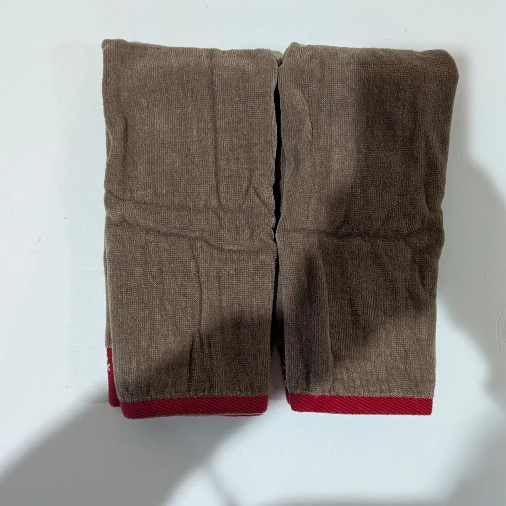 100% Cotton Festive Brown Snowman Towels. 1 Pr. Hand Towels